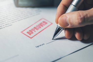 El yazısı onaylı iş sözleşmesi yakın plan