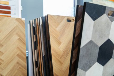 ev geliştirme - bir mağazanın döşeme örneklerini katla