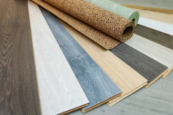Zlepšení domova - laminátové vzorky podlah a podložka — Stock fotografie