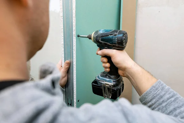 Man Installing Moisture Resistant Drywall Sheets Bathroom Bulkhead — Stock Photo, Image
