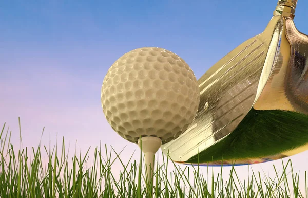 Clube de golfe com bola de golfe no tee — Fotografia de Stock
