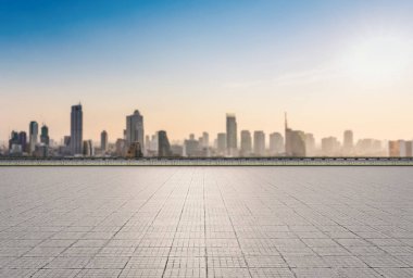 cityscape arka plan boş terasta