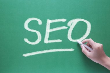 SEO veya arama enging en iyi duruma getirme 