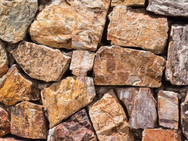 kahverengi taş zemin