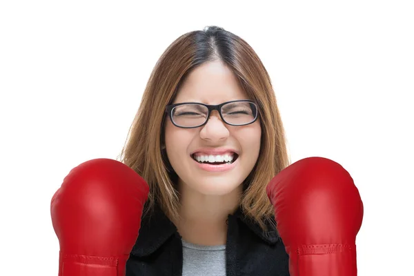 女人用红色拳击手套的战斗 — 图库照片