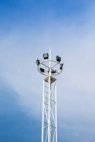 Stadion licht met paal — Stockfoto