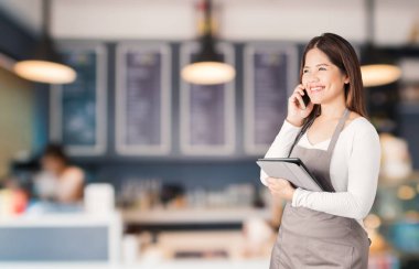 Pastane dükkanı sahibi