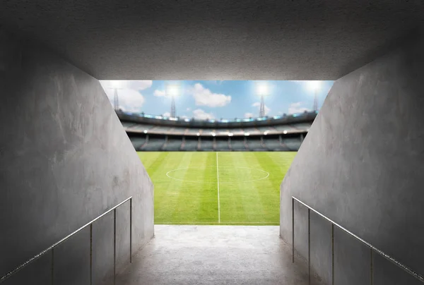 Tunnel in stadio con campo verde — Foto Stock