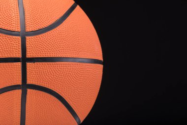 Bir basketbol topuna yakın çekim 