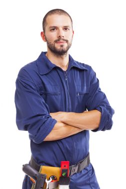 Genç bir işçi ile silah ayakta geçti 