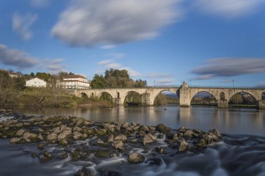 Uzun pozlama, eski köprü, Ponte da Barca