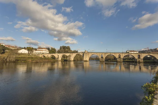 Oude brug van Ponte da Barca — Stockfoto