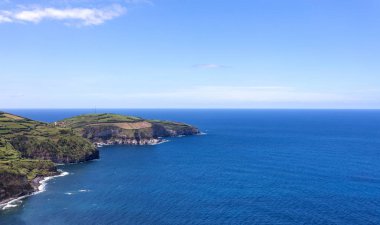 Sao Miguel Island ve Atlantik deniz, Azores Portekiz