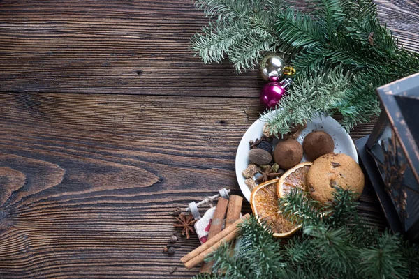 Noel geleneksel köknar ahşap ile natürmort — Stok fotoğraf