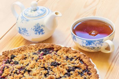 ev yapımı böğürtlen pasta