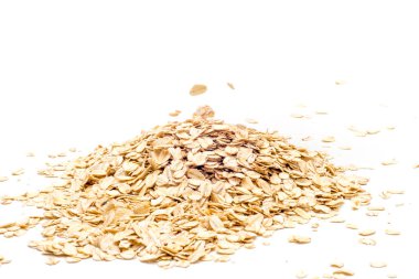 Kuru yulaf gevreği yulaf ezmesi haddelenmiş.