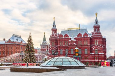 Moskova 'da Noel. Moskova 'daki Manezhnaya Meydanı.