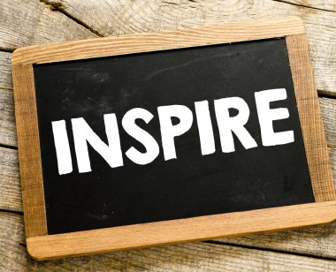 Kara tahta üzerinde yazıt ilham