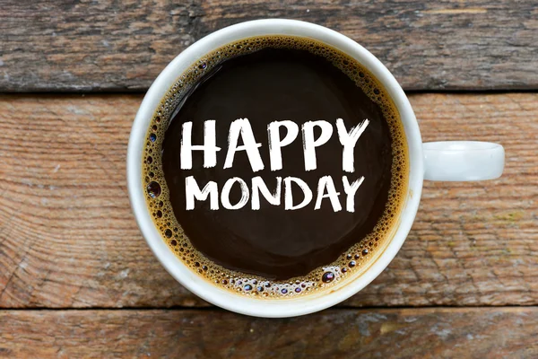 Щасливий понеділок напис над кавою в чашці — стокове фото