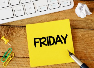 Kağıt etiket Cuma yazıt ile