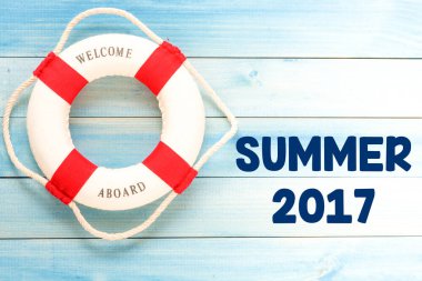 ahşap duvar üzerinde metin 