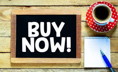  ahşap tahta ve defter ile kahve fincanı