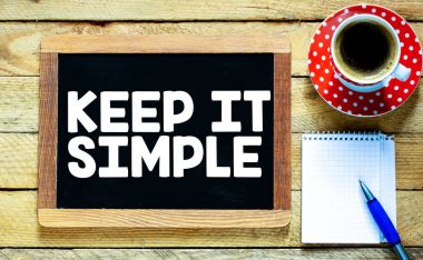  ahşap tahta ve defter ile kahve fincanı