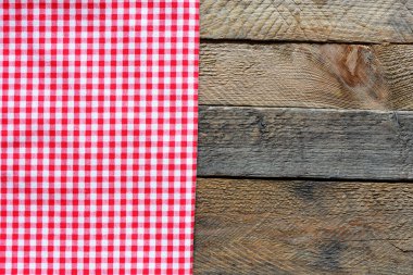 çizgili kırmızı ve beyaz peçete