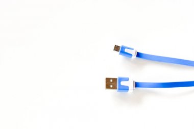 mavi USB kablosu