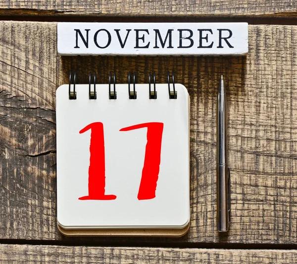 Calendario di novembre e penna — Foto Stock