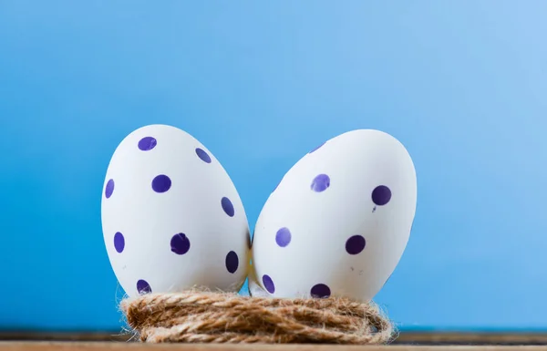 Барвисті Розмальовані Великодні Яйця Гнізді — стокове фото