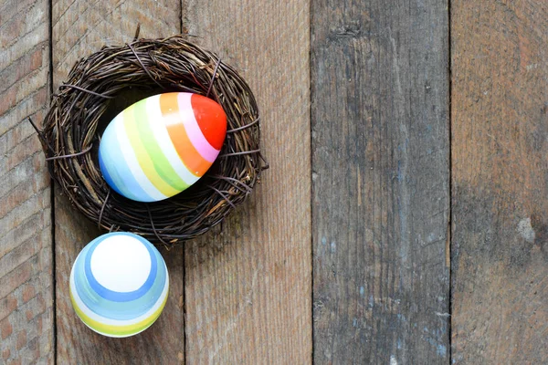 Vista Superior Coloridos Huevos Pascua Nido —  Fotos de Stock