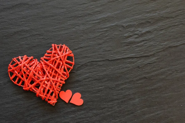 Декоративные Красные Сердца Темном Фоне День Святого Валентина Концепции — стоковое фото