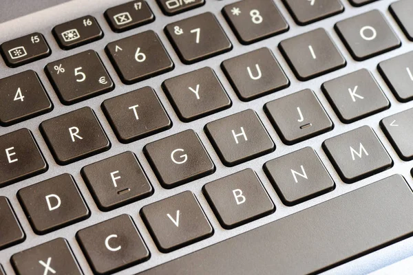 Närbild Laptop Tangentbord Knappar Med Symboler — Stockfoto