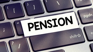 Laptop klavye tuşları ile semboller ve metin emeklilik closeup