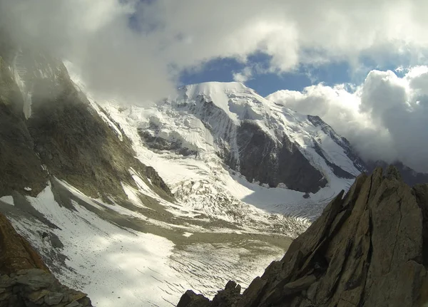 Alpler görünümünde butifull