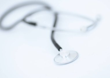 Kırmızı Kalp ve steteskop.