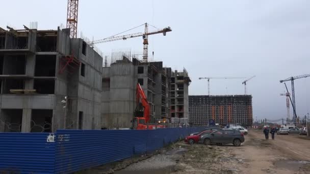 Construction of multi-storey house. Construction site. — Stock Video