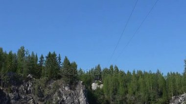ZIP-line. İpleri boyunca su. Uçan tilki. Mermer Kanyon.