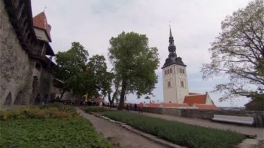 Eski Tallinn. Mimari, eski evler, sokaklar ve mahalleler. Estonya.