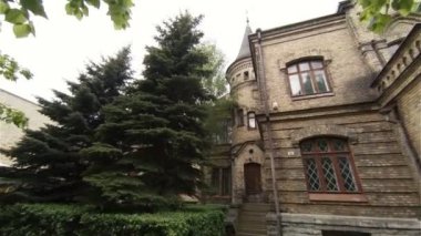 Eski Tallinn. Mimari, eski evler, sokaklar ve mahalleler. Estonya.