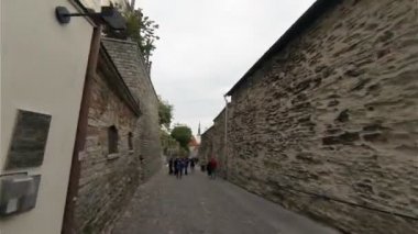 Eski Tallinn. Mimari, eski evler, sokaklar ve mahalleler. Estonya.