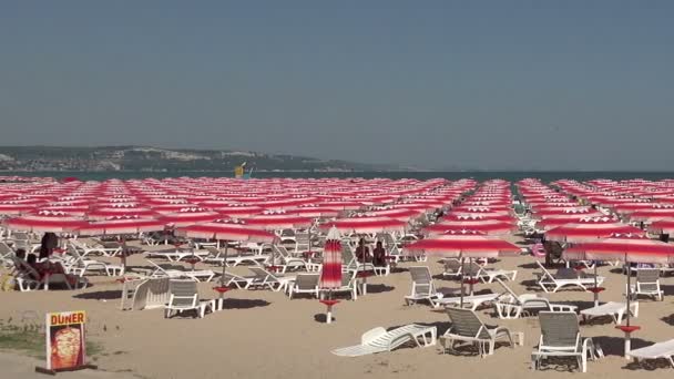A praia em Albena. Resort Spa na Bulgária . — Vídeo de Stock