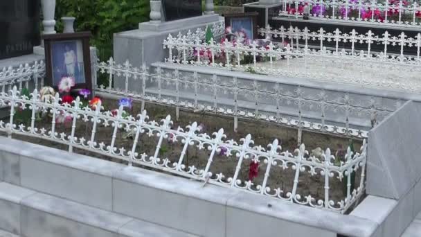 Cemitério muçulmano. Varna. Bulgária . — Vídeo de Stock