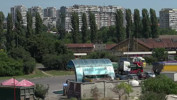 Varna. Bulgaristan. Binalar, sokaklar, ilçeler. — Stok video