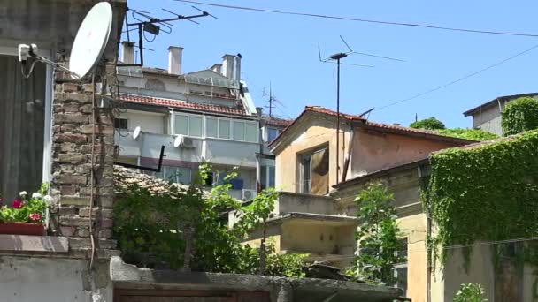 Varna. Bulgária. Edifícios, ruas, distritos . — Vídeo de Stock
