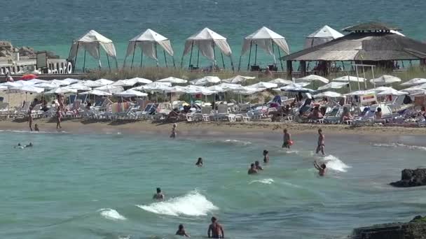 Spiaggia di sabbia dorata Zlatni Piasci in Bulgaria . — Video Stock