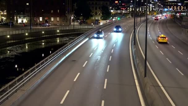 Estocolmo. El casco antiguo. Arquitectura, casas antiguas, calles y barrios. Buenas noches, luces . — Vídeo de stock