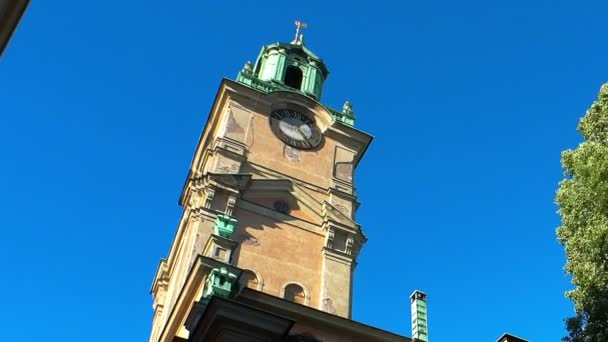 Kyrka i Stockholm. Sverige. — Stockvideo