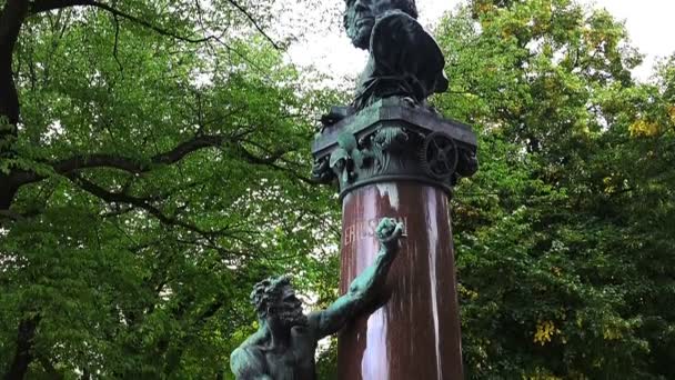 Monumento de John Ericsson em Estocolmo, Suécia . — Vídeo de Stock